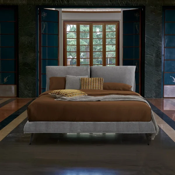 Pat tapițat Robert, Dorelan